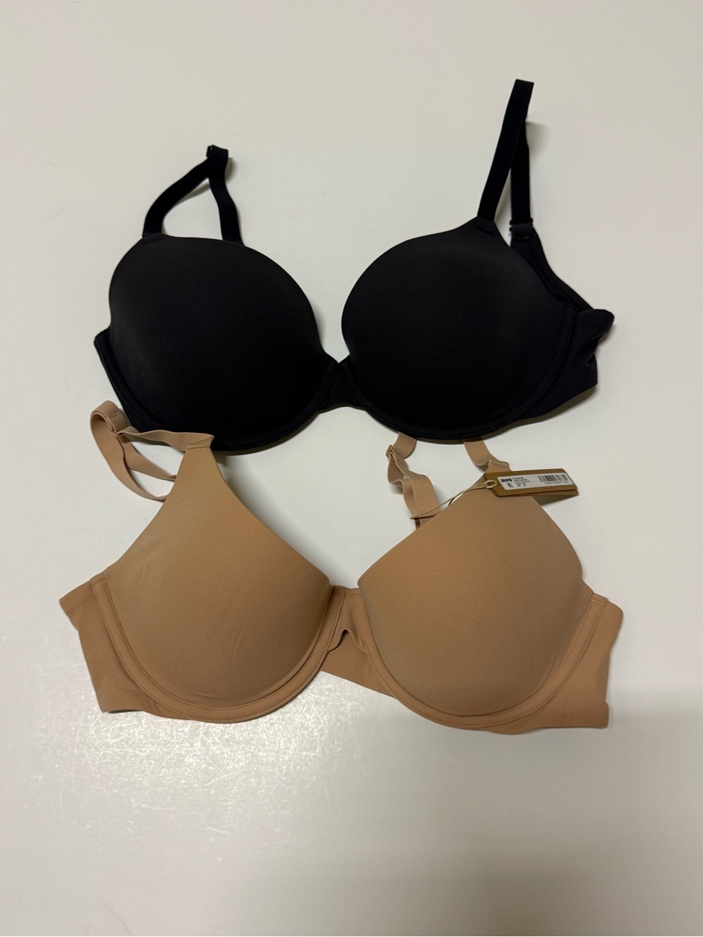Skims Women’s Bra Lot Size 36D 1 NWT 1 NWOT black/Brown